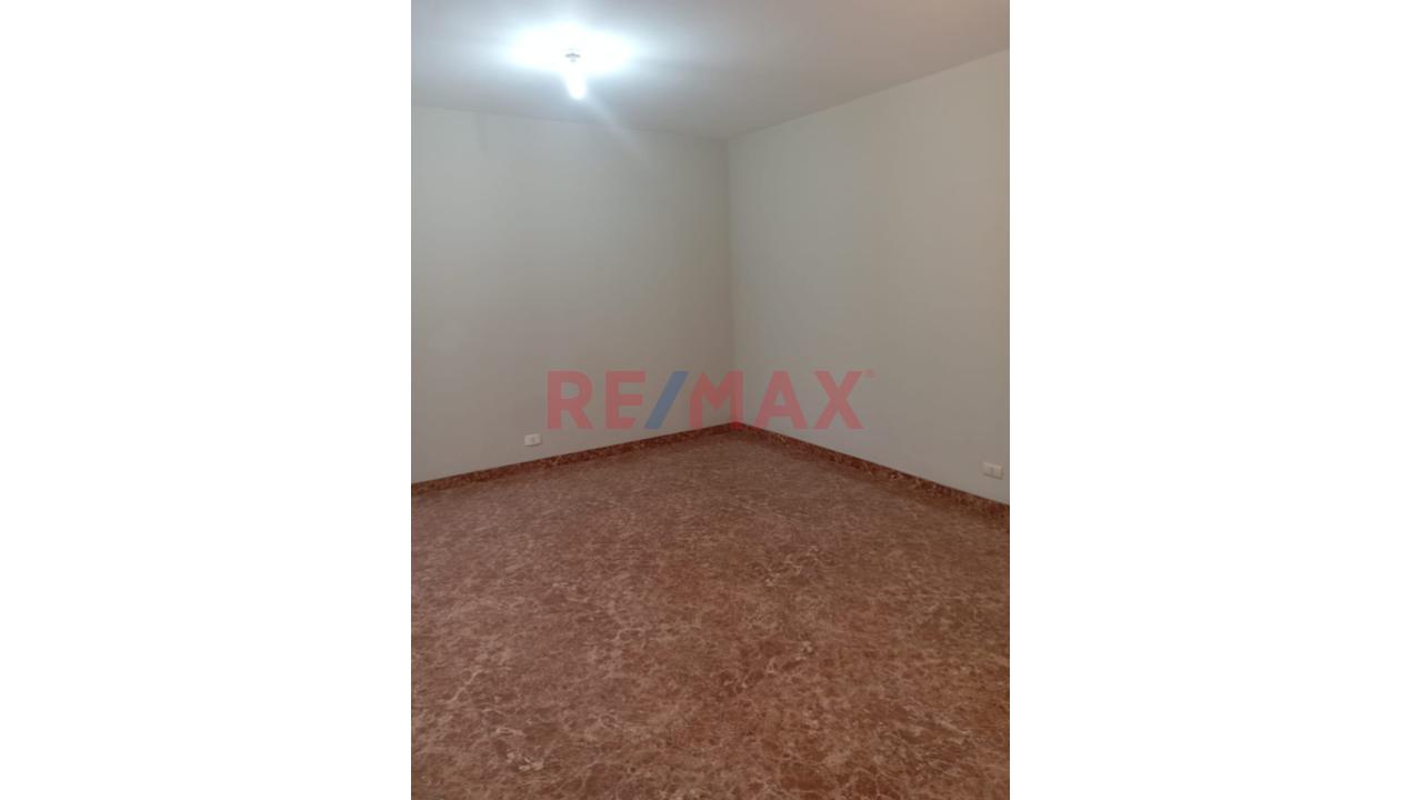 Departamento de 2 dormitorios en Ate, 60 m² — foto 2