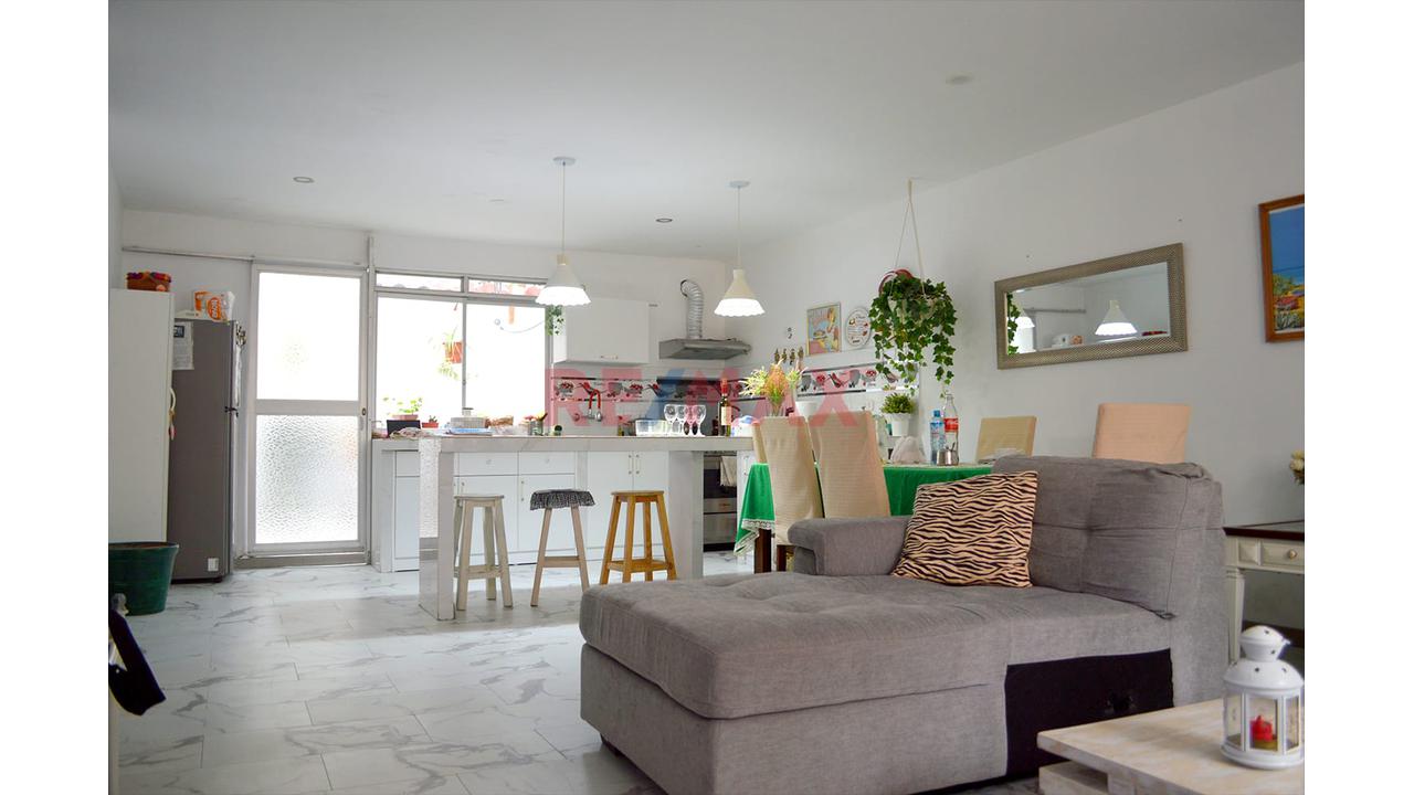 Venta De Vivienda En Excelente Ubicación Y Oportunidad De Inversión – Cerca A La Estación Atocongo - 2