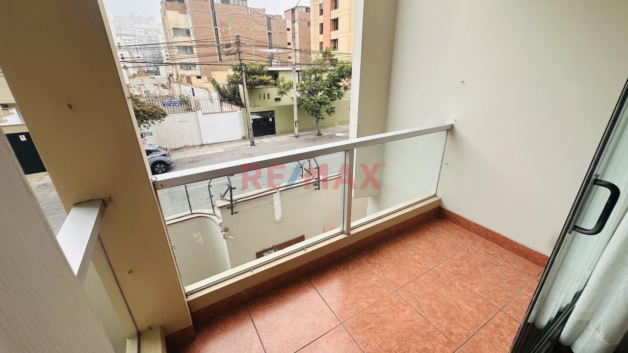 Vendo Departamento 92 M2 Bien Ubicado En Miraflores A Un Paso Del Malecón — foto 8