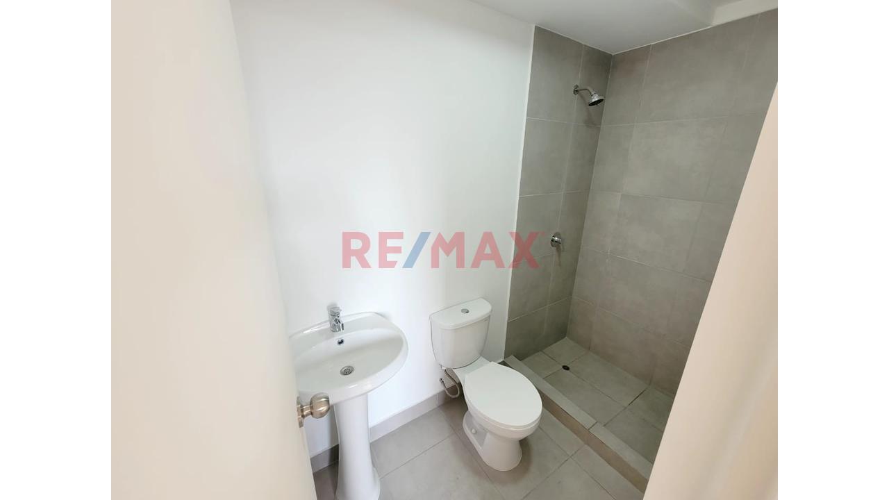 ✨ ¡Vive Cerca De Todo En San Martín De Porres! 🏢 Departamento En Venta En Condominio Gran Tomás Valle - 17
