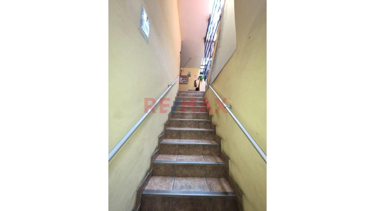 Edificio En Venta En Comas Ideal Para Hotel O Inversión Con 12 Habitaciones — foto 4