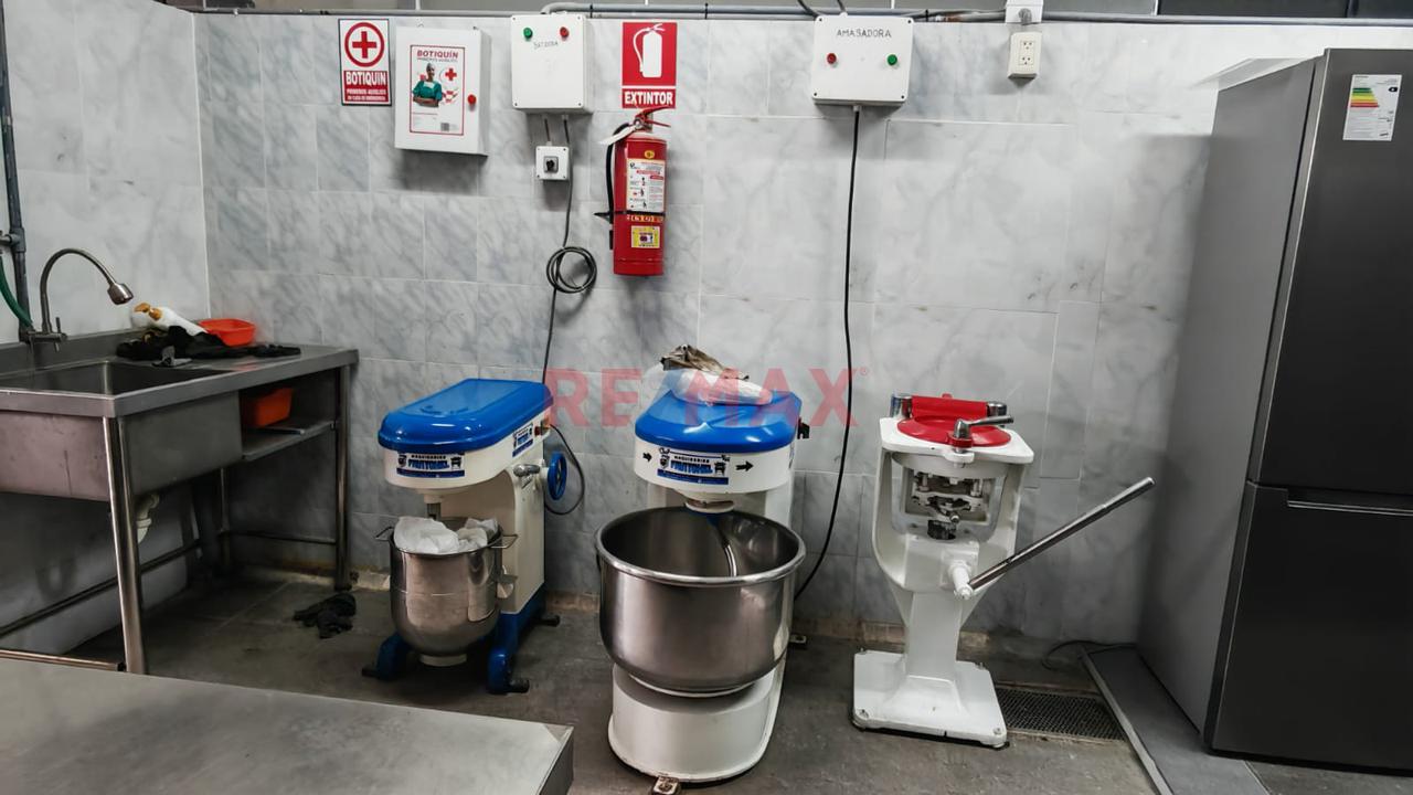 Alquilo Local Totalmente Implementado Para Cafeteria Panaderia, Centro De Produccion Por Mayor - 13