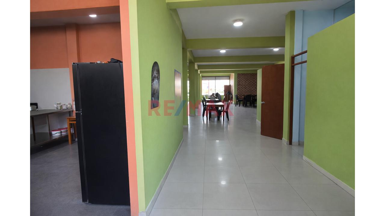 LOCAL COMERCIAL 4