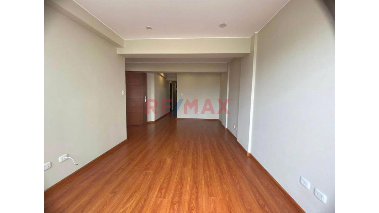 Departamento de 3 dormitorios y 2 baños ubicado en Surquillo Departamento de 3 dormitorios y 2 baños ubicado en Surquillo