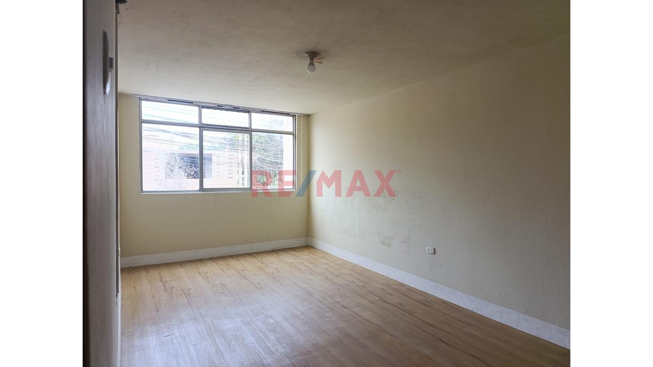 Amplio Departamento De 107 M² Frente A Parque – Los Olivos - 7