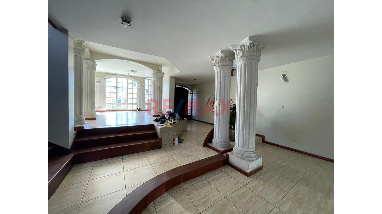 Casa Exclusiva Frente A Parque En Yanahuara — foto 5
