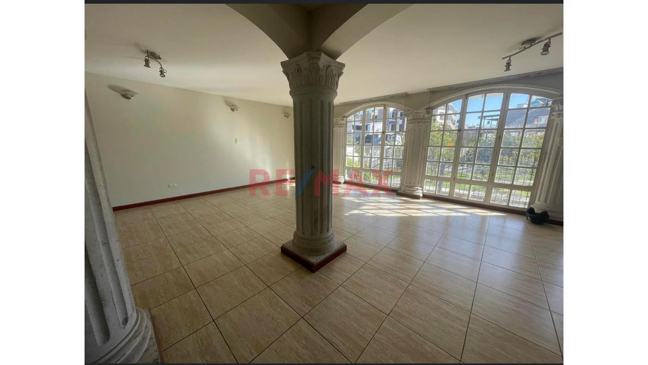 Casa Exclusiva Frente A Parque En Yanahuara — foto 4