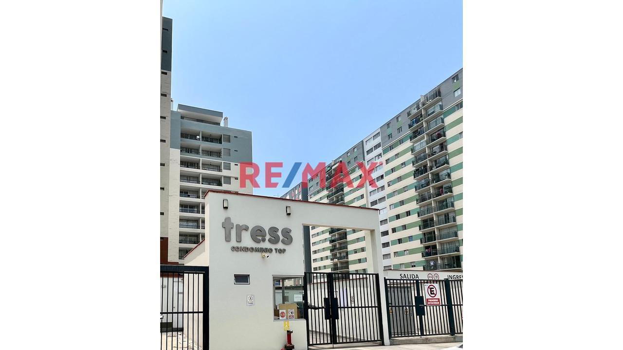 Venta Departamento Flat Condominio Top Mambo Tress - Comas