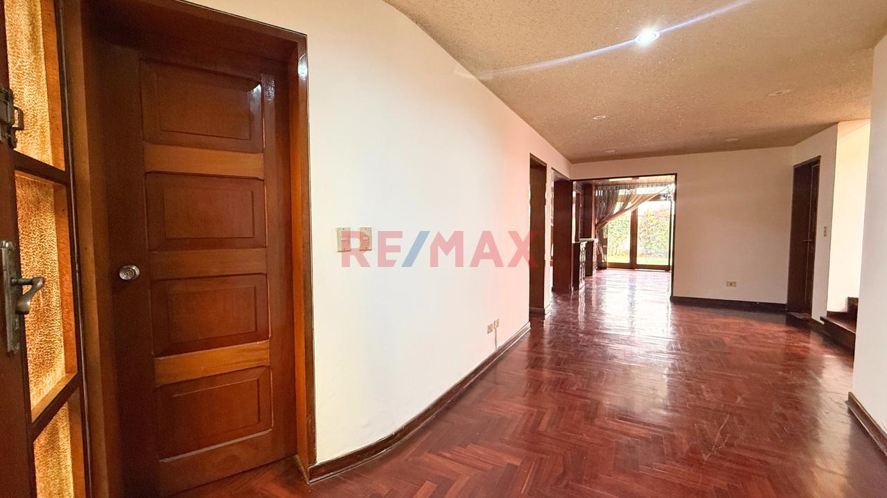 En Venta Hermosa Y Amplia Casa En Esquina Con Doble Frente 495Mt2 En Exclusiva Zona De San Isidro - 11