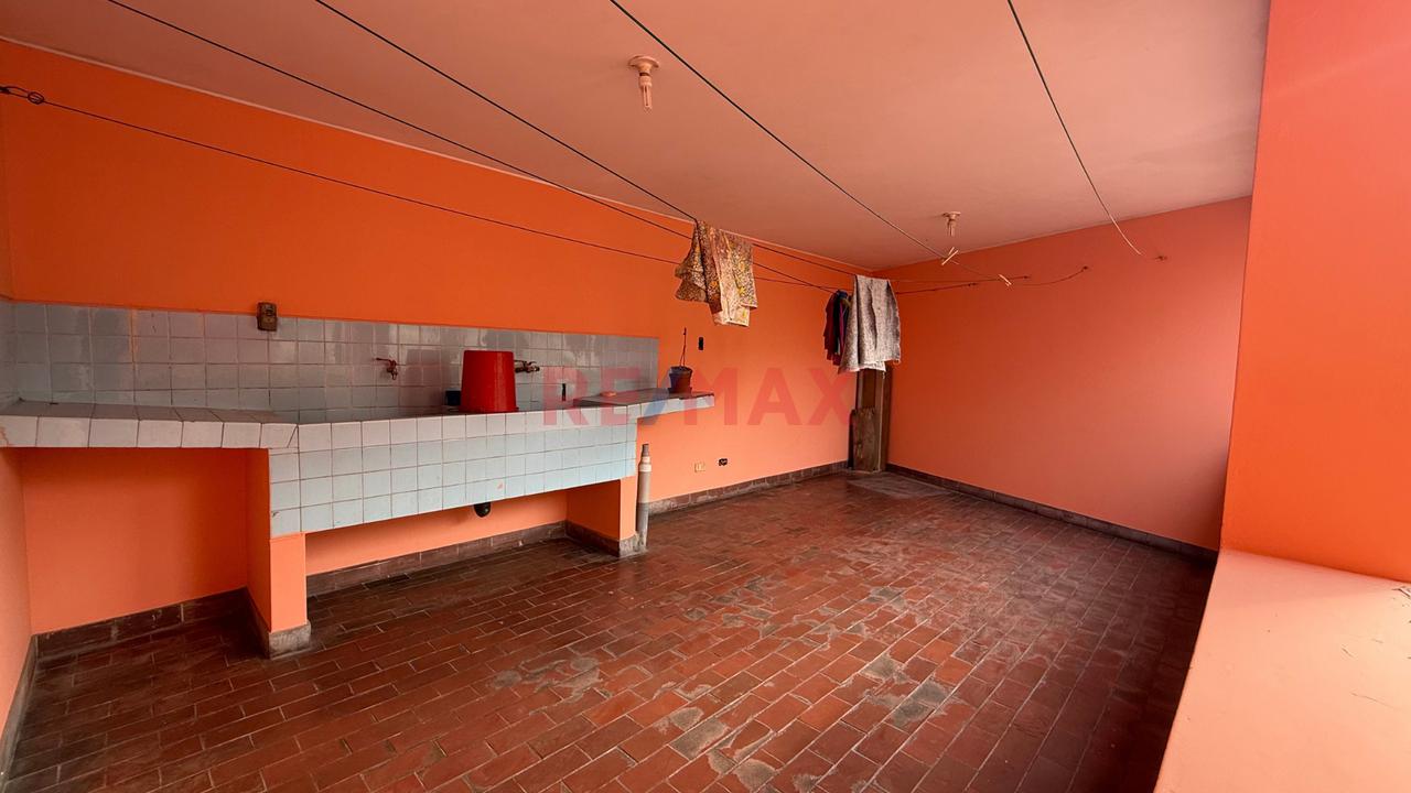 En Venta Hermosa Y Amplia Casa En Esquina Con Doble Frente 495Mt2 En Exclusiva Zona De San Isidro - 17