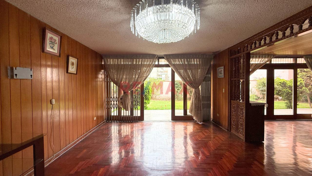 En Venta Hermosa Y Amplia Casa En Esquina Con Doble Frente 495Mt2 En Exclusiva Zona De San Isidro - 4