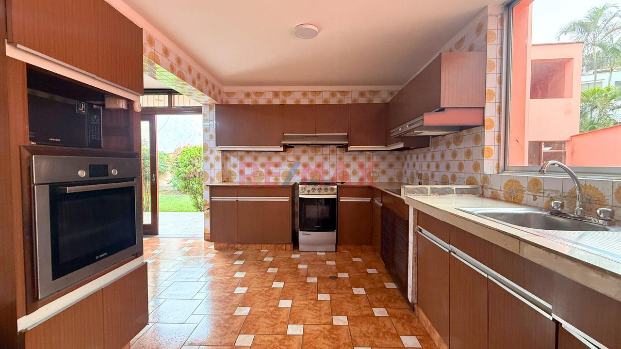 En Venta Hermosa Y Amplia Casa En Esquina Con Doble Frente 495Mt2 En Exclusiva Zona De San Isidro - 8