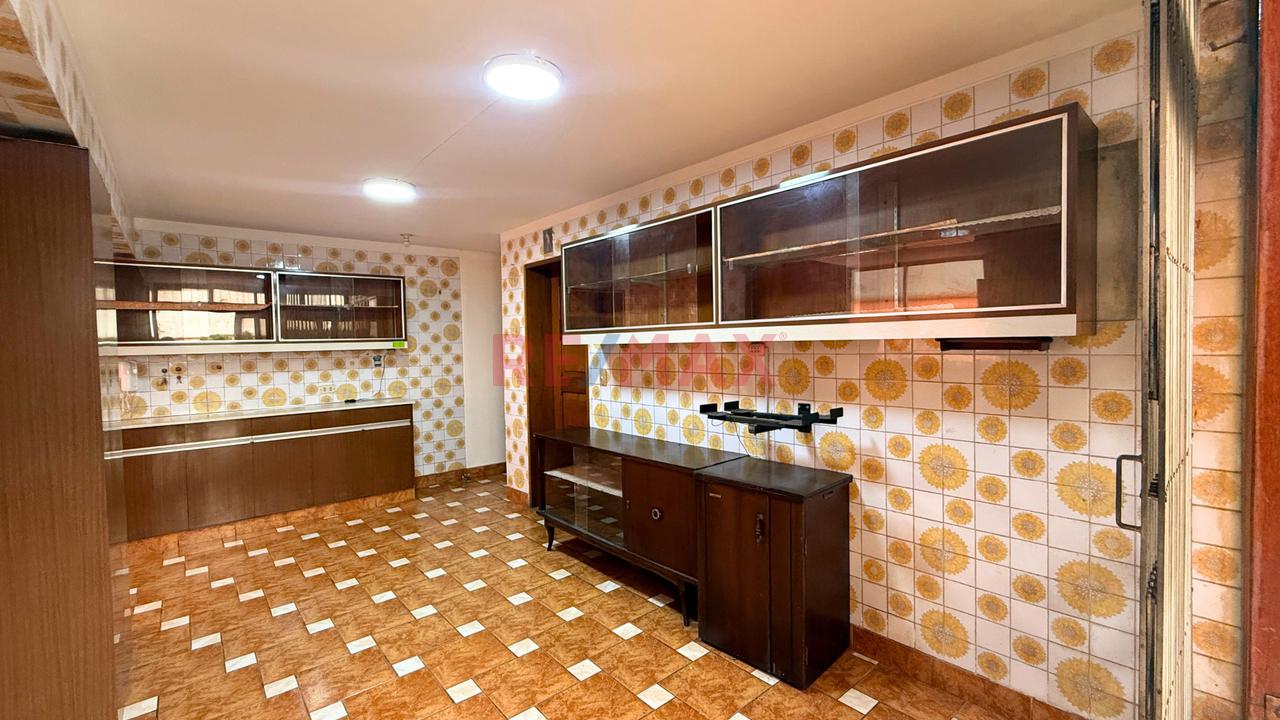 En Venta Hermosa Y Amplia Casa En Esquina Con Doble Frente 495Mt2 En Exclusiva Zona De San Isidro - 7
