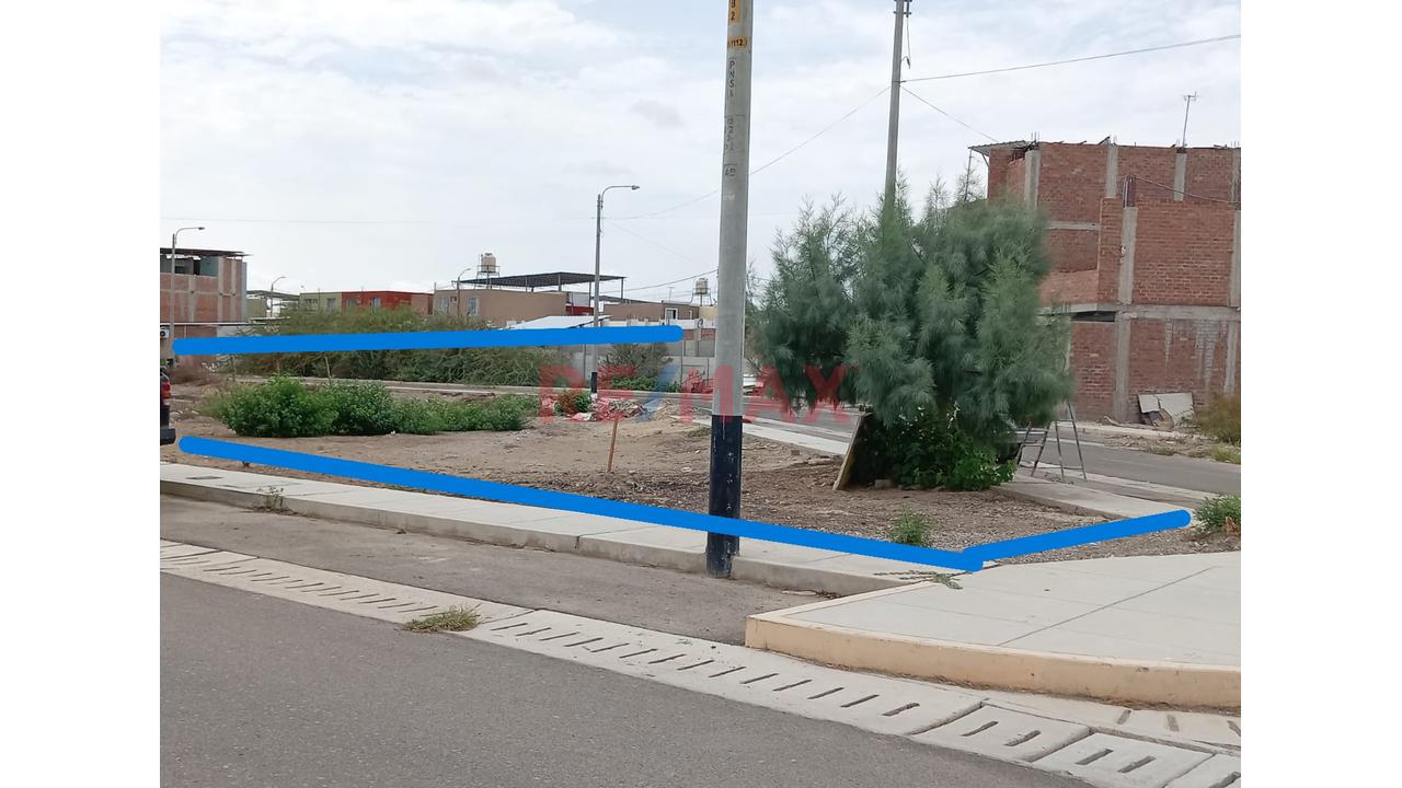 El Terreno En Esquina Que Esperabas Encontrar En La Urb. Las Palmeras - 2