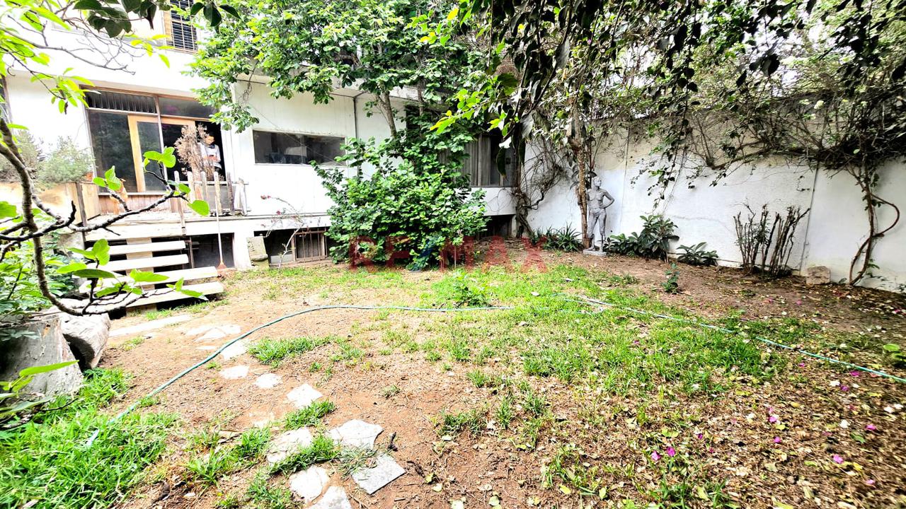 Casa Como Terreno At 405 M² En Aurora – Miraflores | Frente A Parque | 3 Frentes - 5