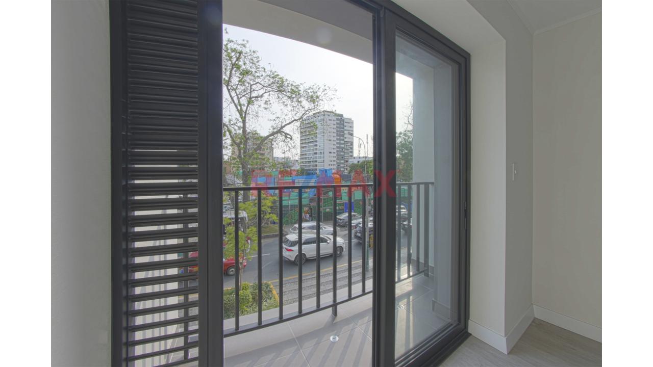 Vive Cerca Del Mar En Un Increíble Edificio — foto 6