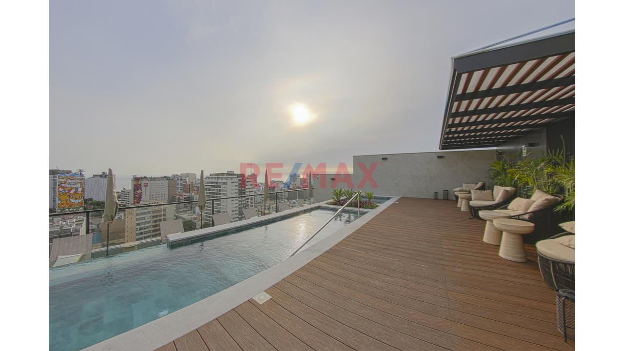 Vive Cerca Del Mar En Un Increíble Edificio