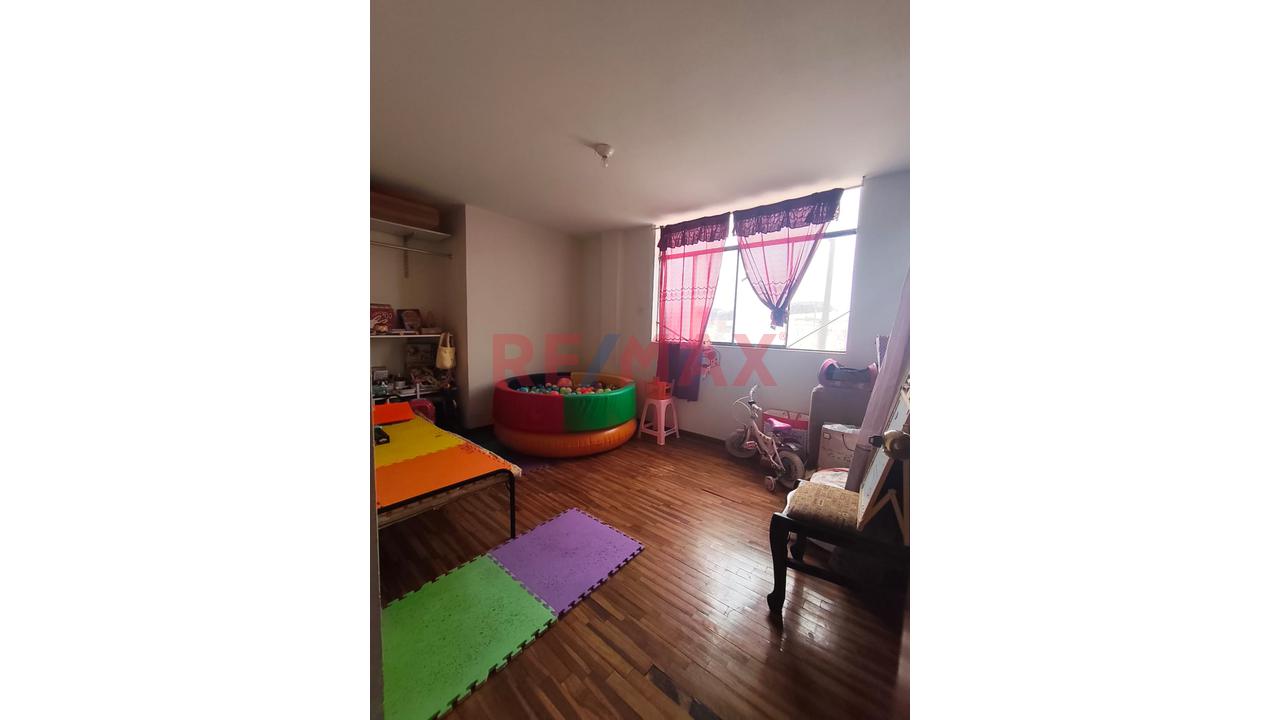 ***Oportunidad *** Venta Departamento En La Perla Callao En 3Er Piso + Azotea ***222M2 — foto 13