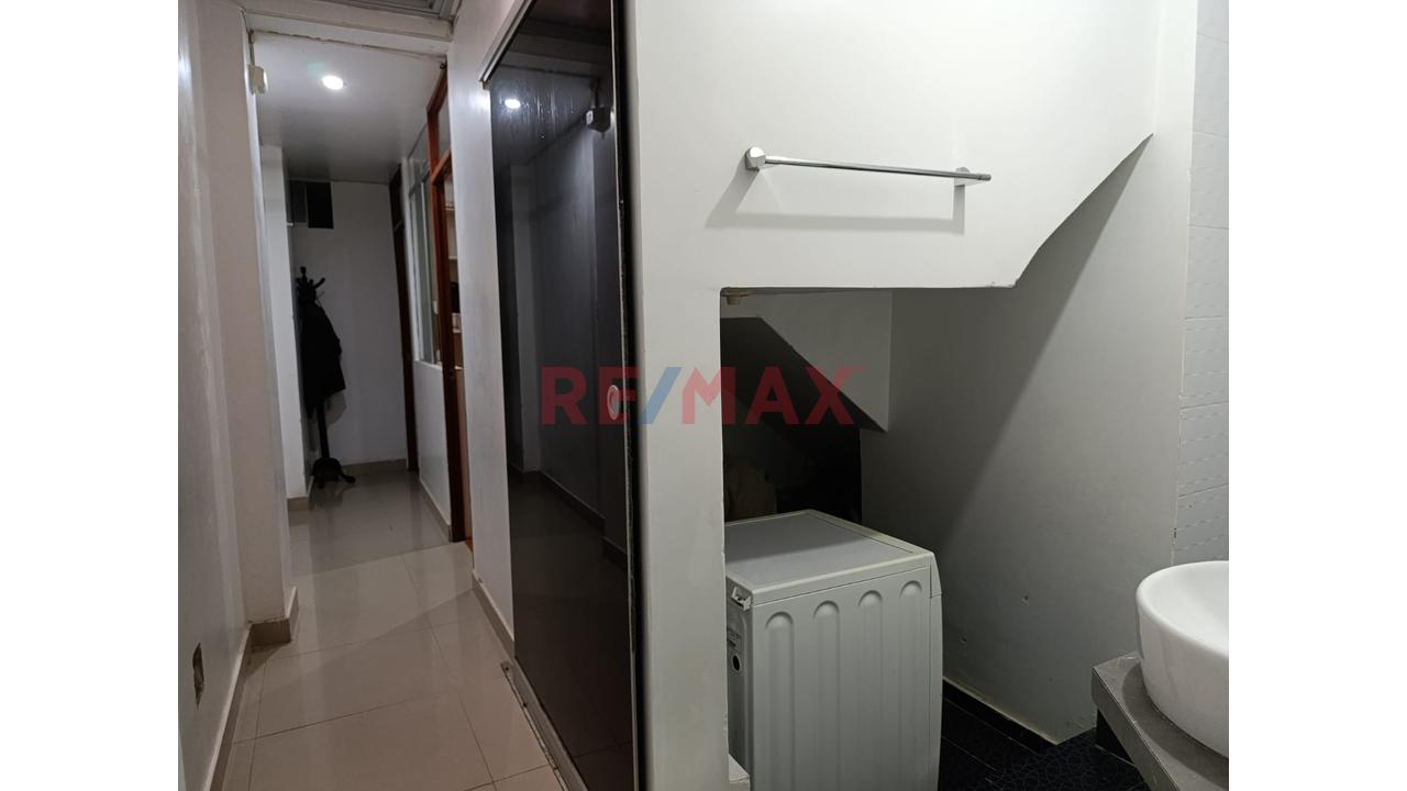 Se Vende Departamento En 1Er Piso Amoblado - 17