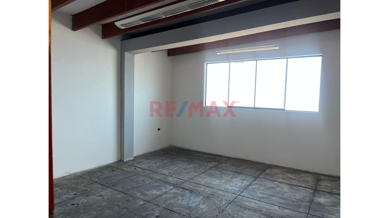 🏡✨ Excelente Oportunidad De Inversión En Ate - 7