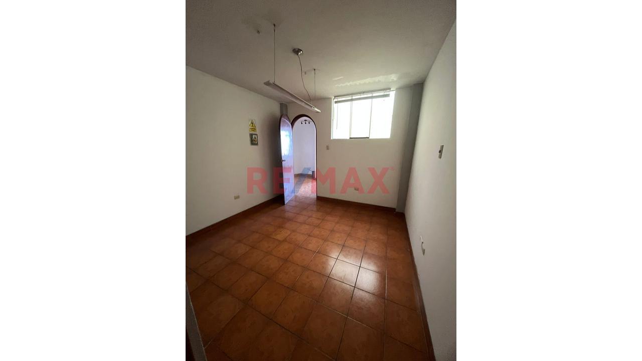 🏡✨ Excelente Oportunidad De Inversión En Ate - 4
