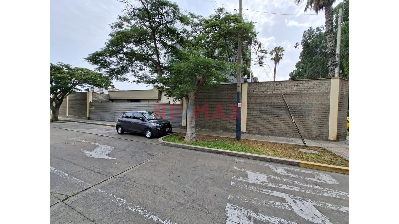Venta De Terreno En Corpac – San Isidro - 4