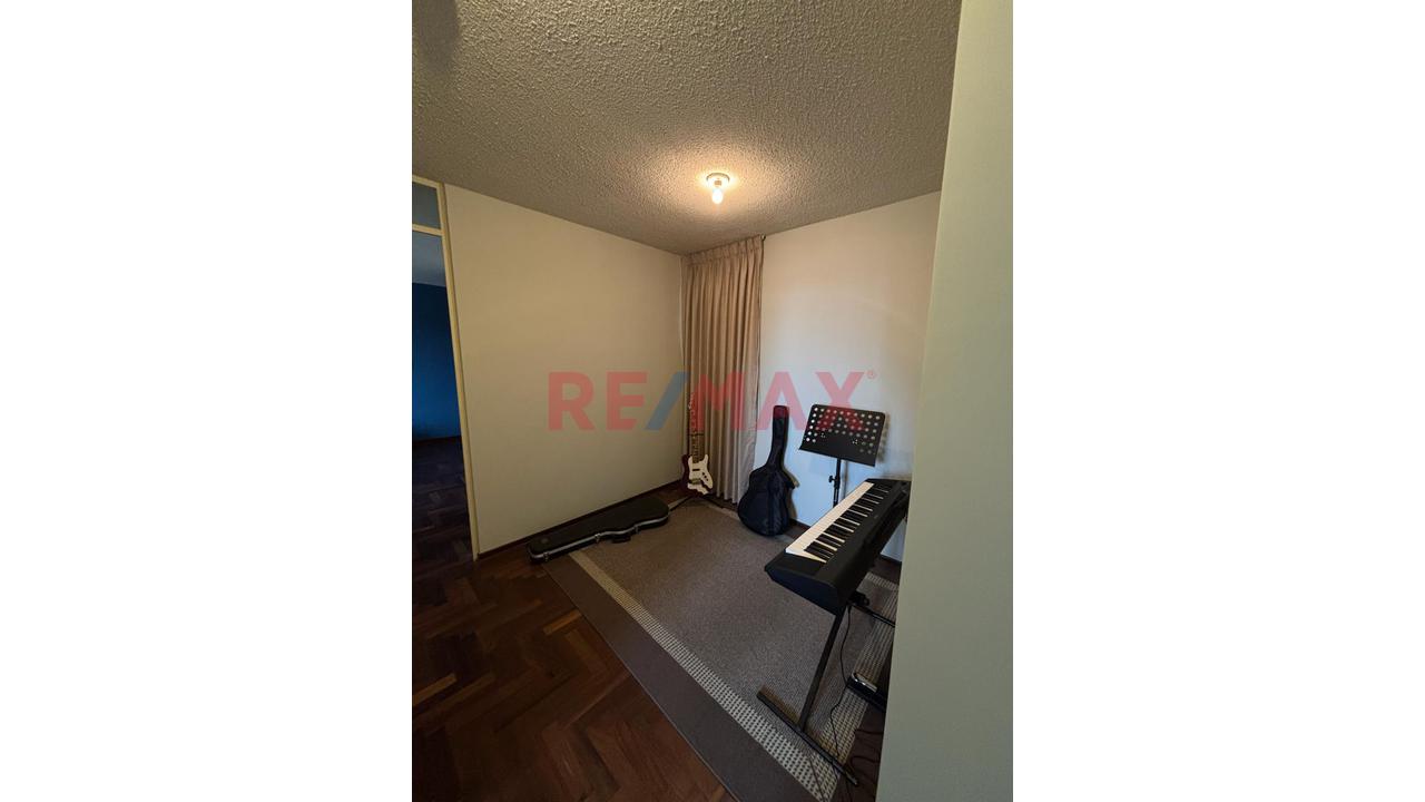 Amplio Departamento En Chorrillos En Condominio Lindas Areas Sociales — foto 8