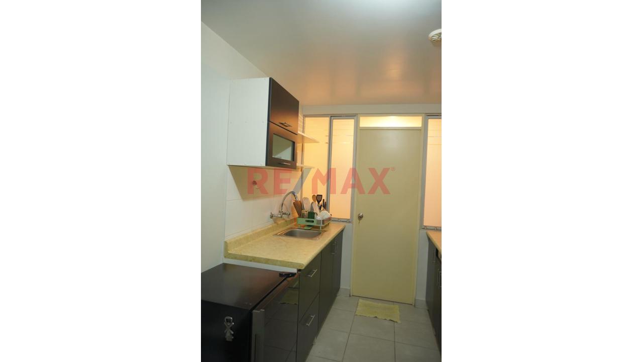 Amplio Departamento En Chorrillos En Condominio Lindas Areas Sociales — foto 15