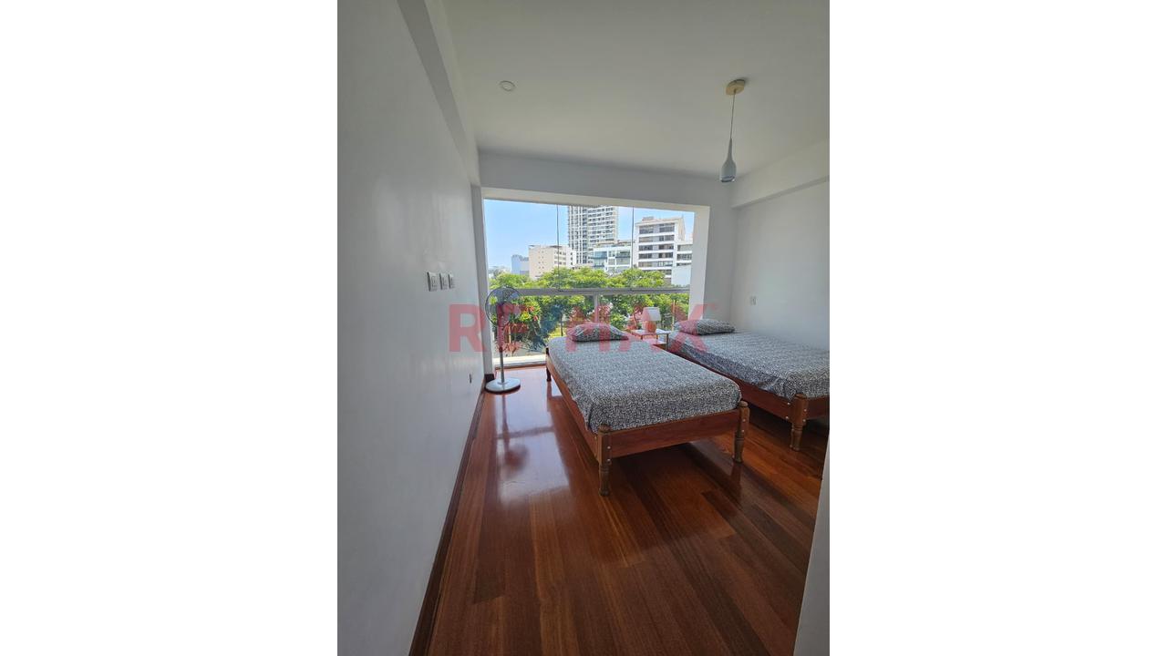 🏡 Venta Flat En San Isidro: 3 Dormitorios Con Baño Privado, 3 Estacionamientos Y 1 Depósito. — foto 8