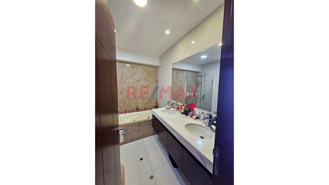 🏡 Venta Flat En San Isidro: 3 Dormitorios Con Baño Privado, 3 Estacionamientos Y 1 Depósito. — foto 5