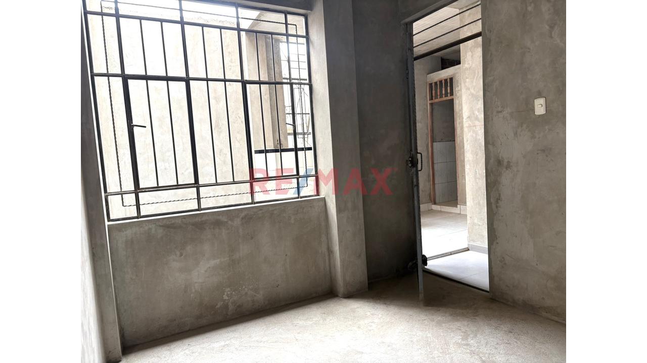 Casa Comercial Cerca Mercado La Hermelinda - 17