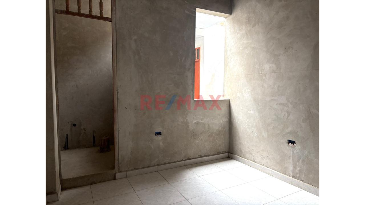 Casa Comercial Cerca Mercado La Hermelinda - 15