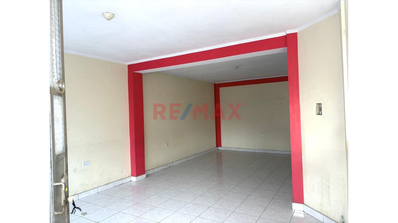Casa Comercial Cerca Mercado La Hermelinda - 10