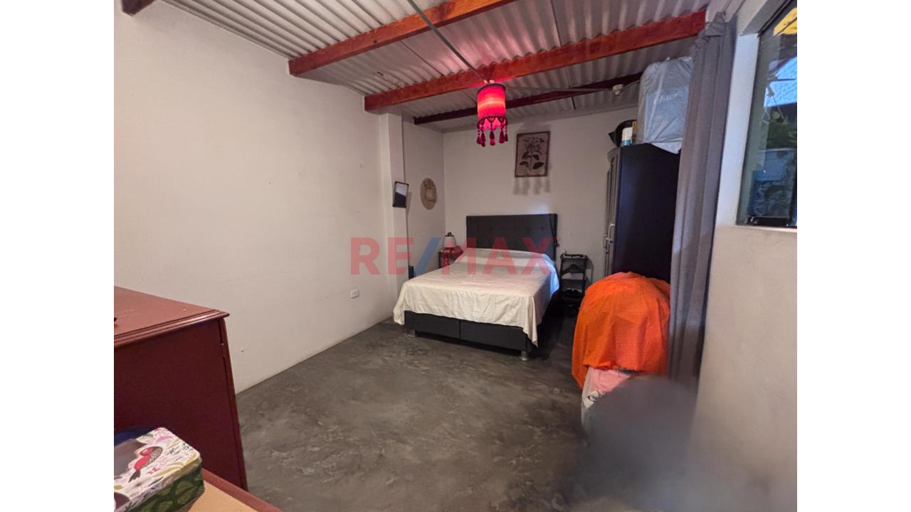En Venta Casa De 2 Pisos Con Estructura Para 3 + Azotea – Ubicación Estratégica, Ambientes Renovados – Gran Potencial Familiar O Comercial. — foto 15