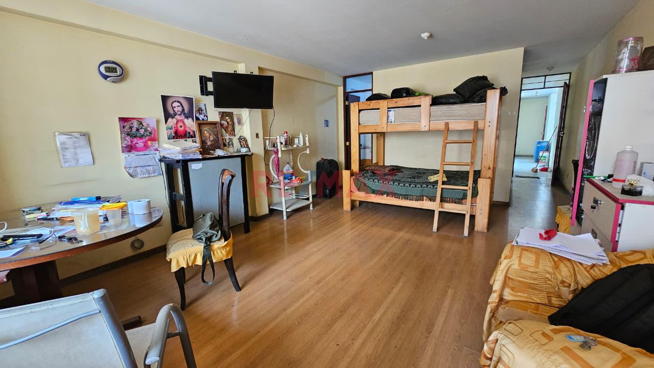 Venta De 130M² Amplio Segundo Piso  San Juan De Lurigancho — foto 8