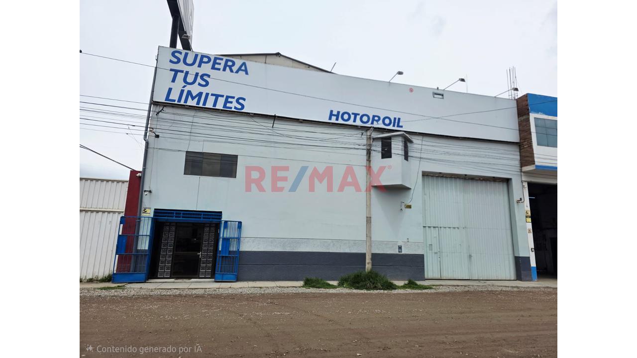 Vendo Amplio Local Industrial - En El Parque Industrial - 2