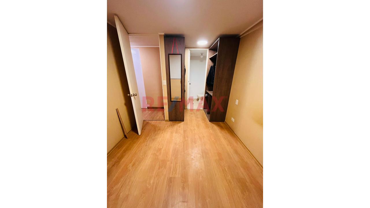 Lindo Dpto.En Venta Con Cochera En Urb. La Campiña-Chorrillos — foto 6