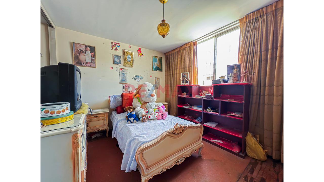 Venta De Casa De Tres Pisosde 247.88 M² En Pueblo Libre Con Cochera - 6