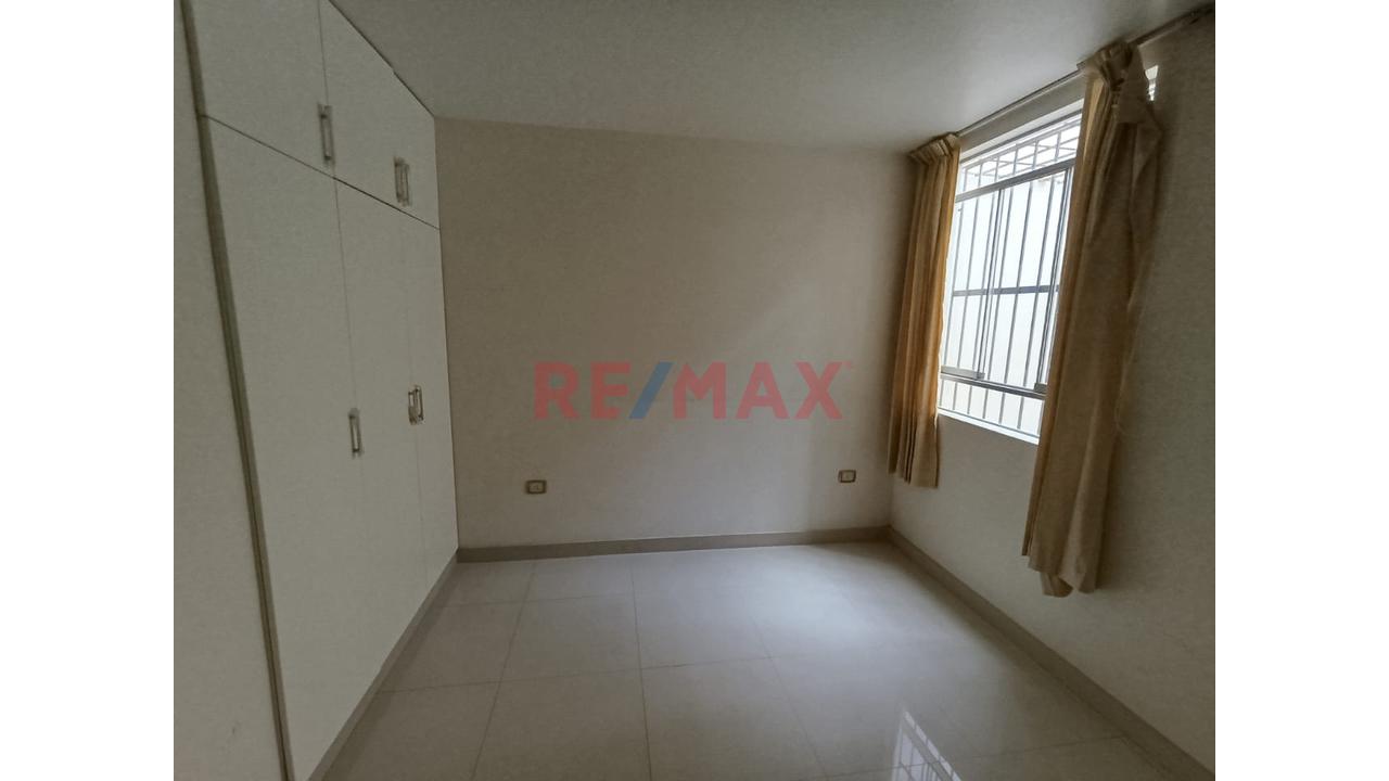 🔰Depa En Venta 📌Sta Maria Del Pinar 🎯Calle Las Diamelas Mz. E #21 ✅Primer Piso ➕Cochera 🚗 — foto 12