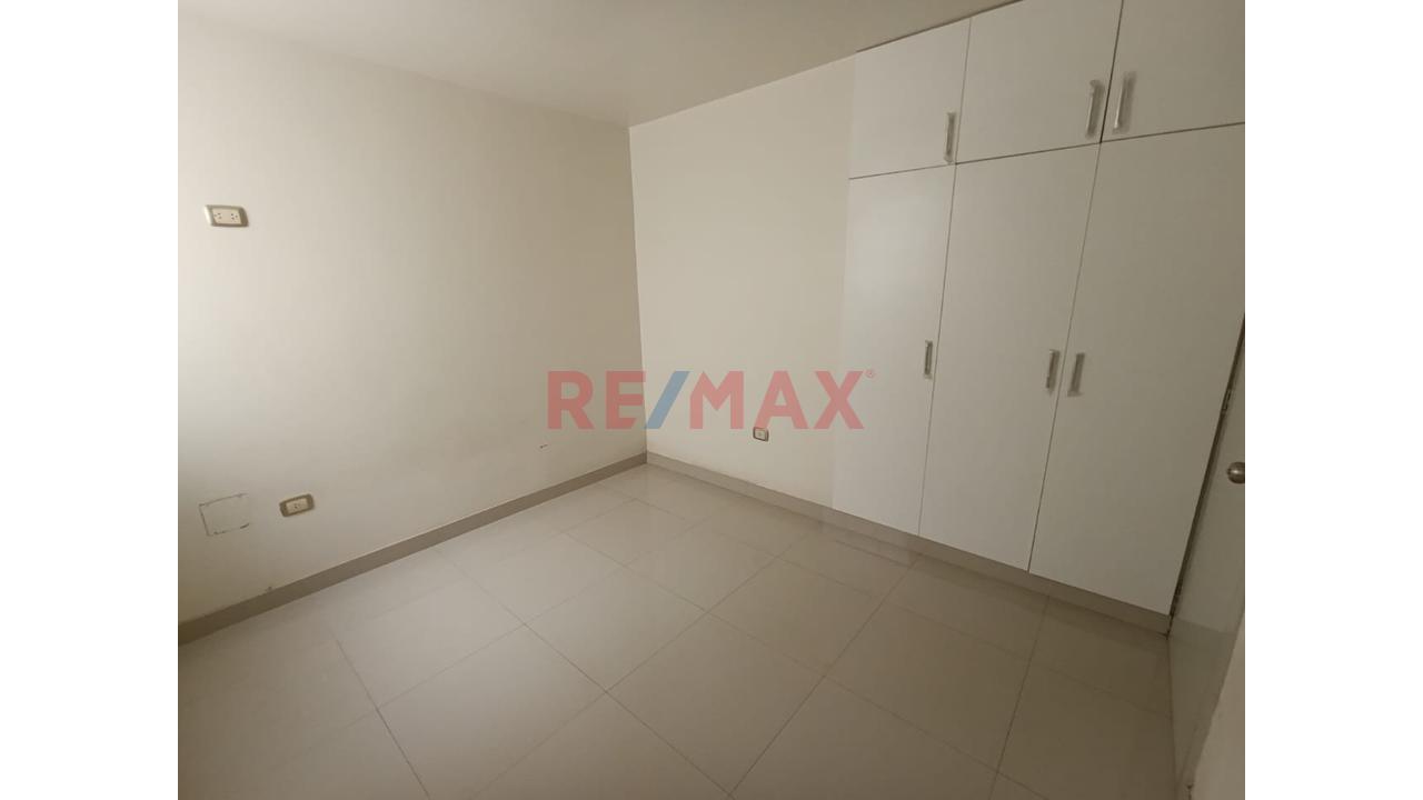 🔰Depa En Venta 📌Sta Maria Del Pinar 🎯Calle Las Diamelas Mz. E #21 ✅Primer Piso ➕Cochera 🚗 — foto 8