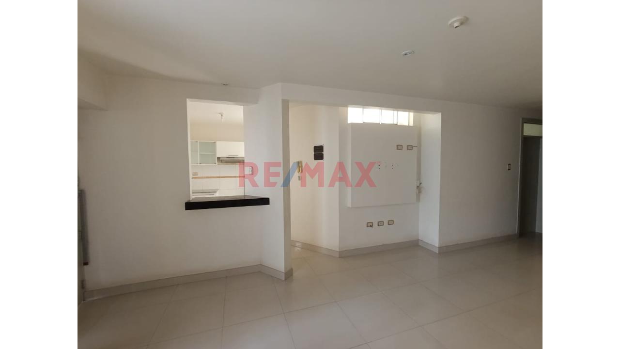 🔰Depa En Venta 📌Sta Maria Del Pinar 🎯Calle Las Diamelas Mz. E #21 ✅Primer Piso ➕Cochera 🚗 — foto 4