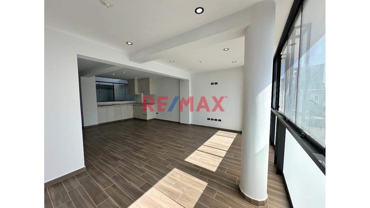 Venta De Duplex En Estreno En J.L.B.Y R. - 1