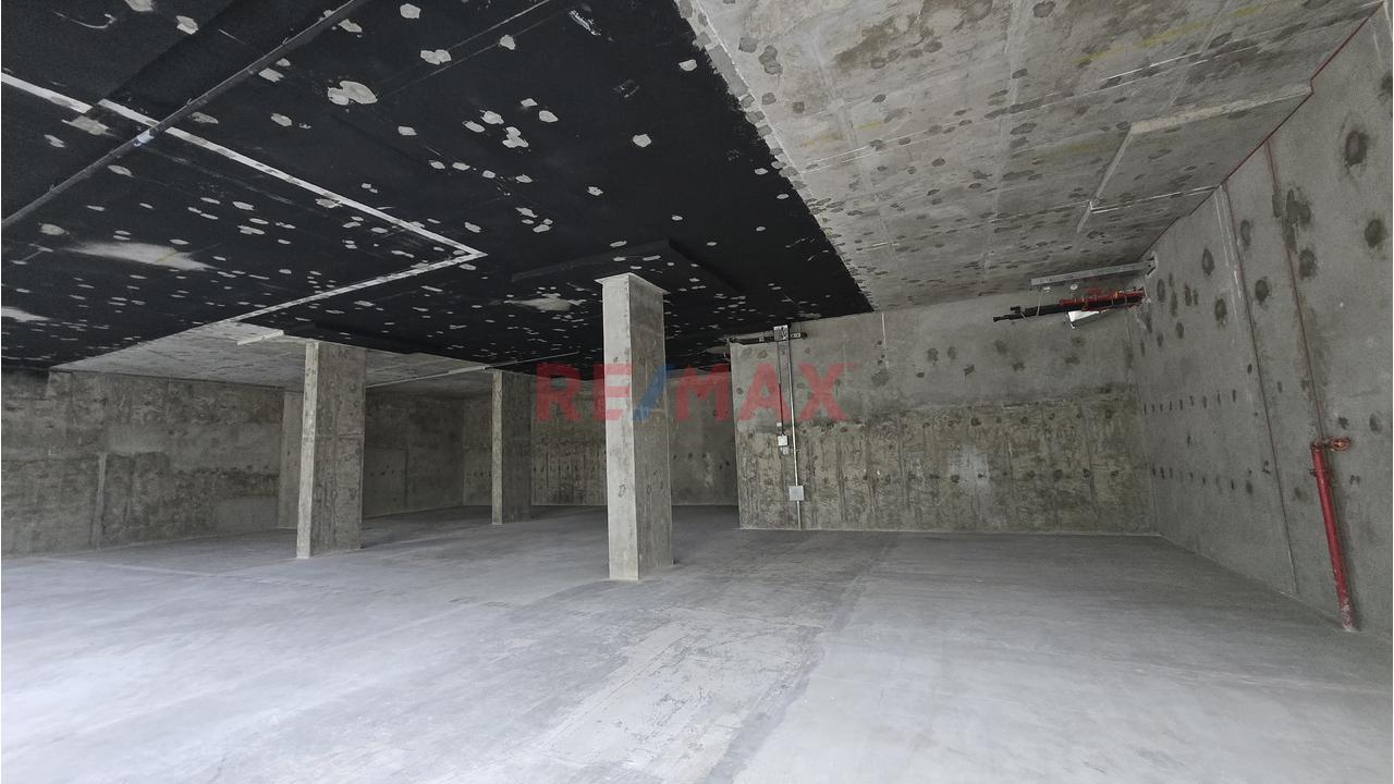 Alquiler De Local Comercial En Gris - San Isidro - 5