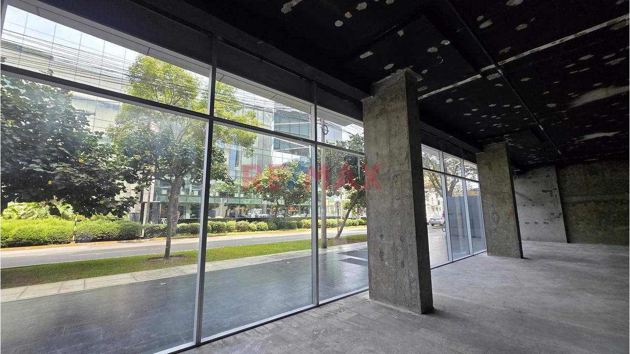 Alquiler De Local Comercial En Gris - San Isidro - 2