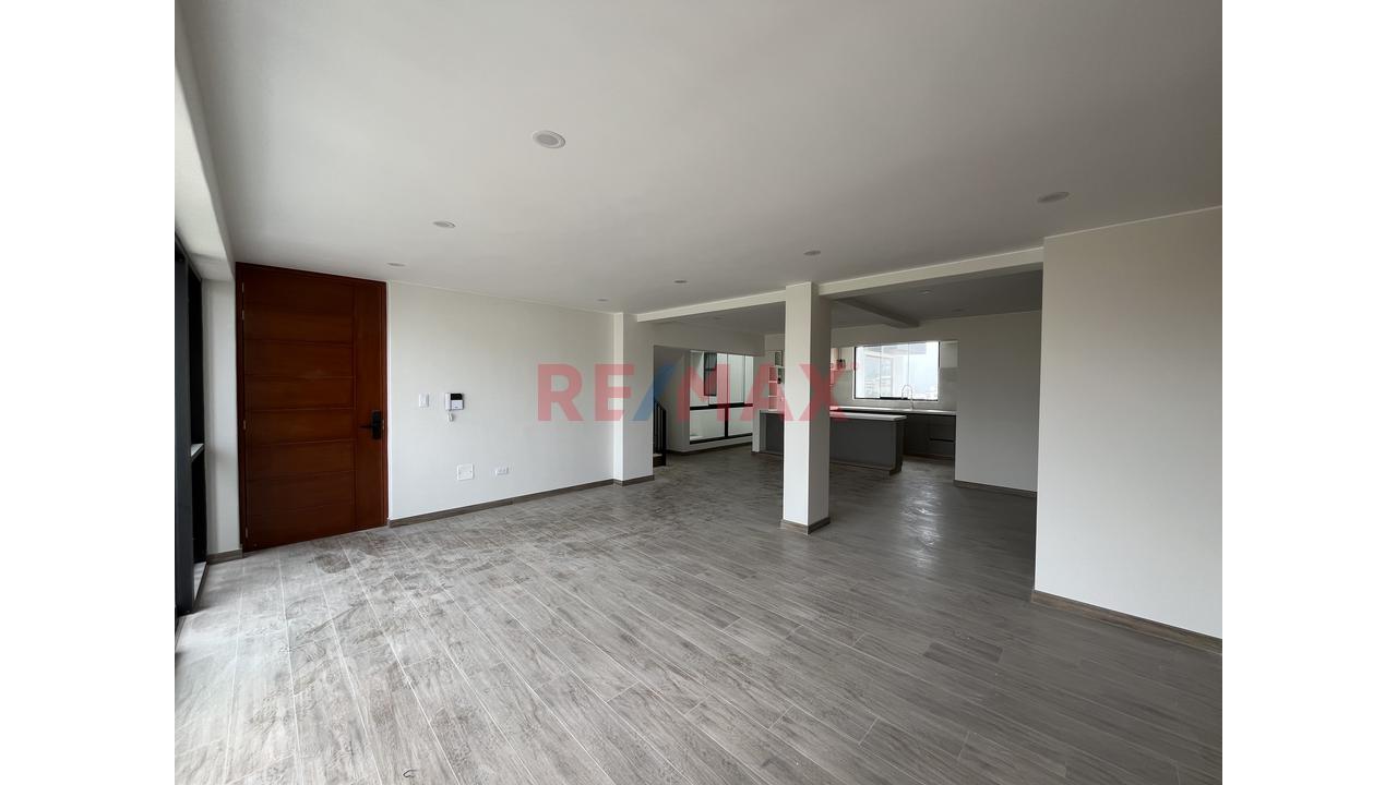 Exclusivo Dúplex Con Terraza – Cayma, Arequipa - 3