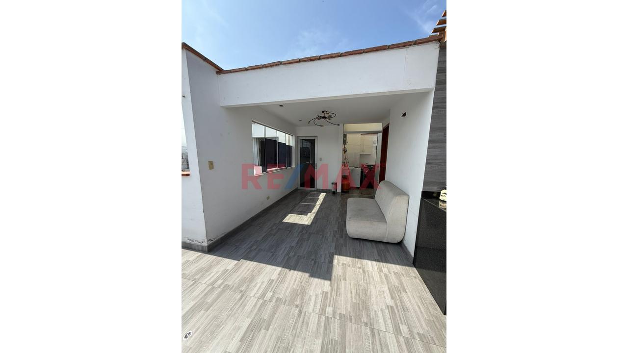 Dúplex Frente A Parque En La Calera – 186 M² – 3 Dormitorios Con Baño – Terraza - 3