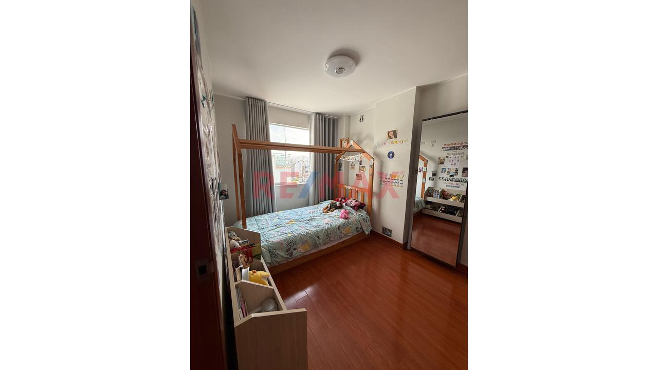 Dúplex Frente A Parque En La Calera – 186 M² – 3 Dormitorios Con Baño – Terraza - 2