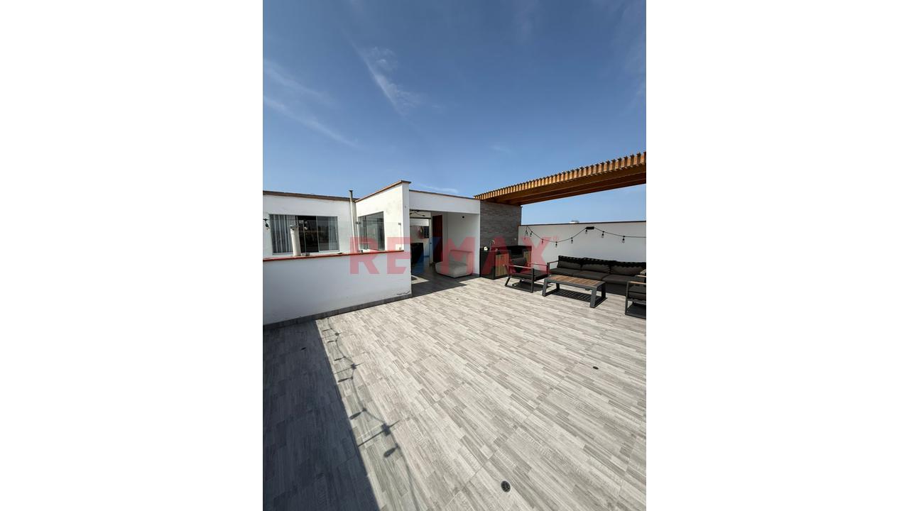 Dúplex Frente A Parque En La Calera – 186 M² – 3 Dormitorios Con Baño – Terraza - 1