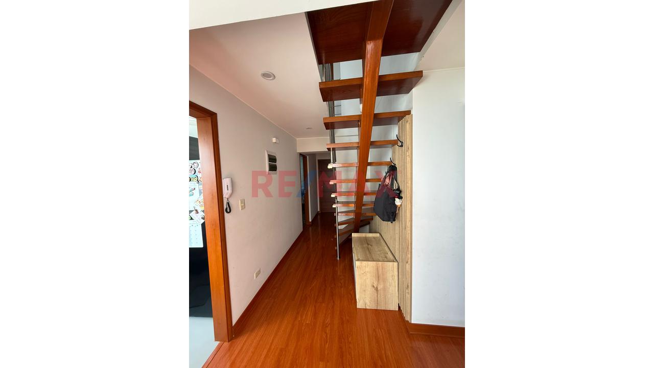 Dúplex Frente A Parque En La Calera – 186 M² – 3 Dormitorios Con Baño – Terraza - 8