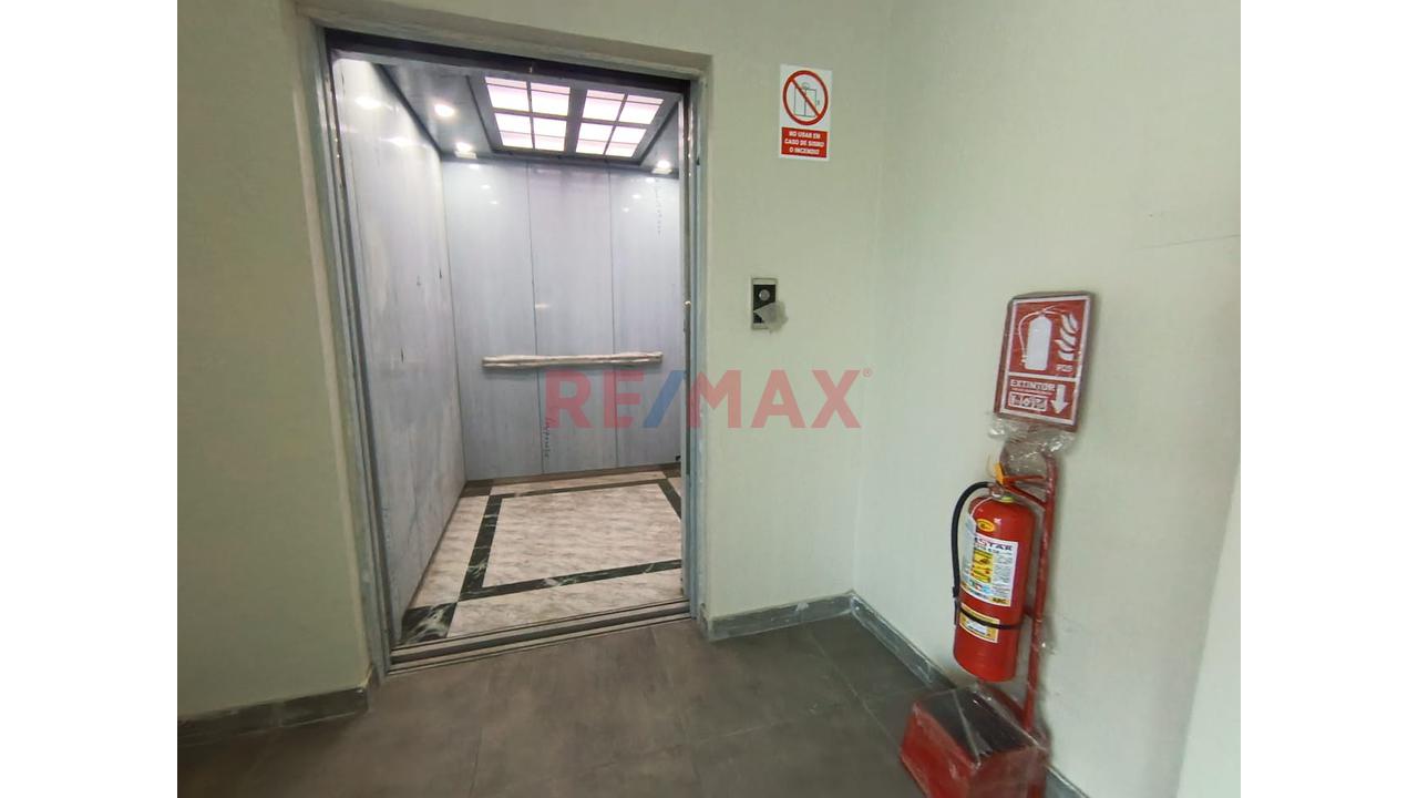 Oportunidad Venta Edificio Empresarial O Policlinio - 20